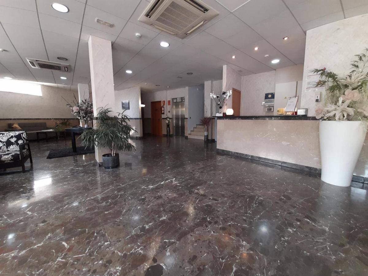 Hotel Avenida Эль-Морель Экстерьер фото